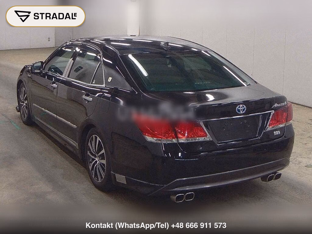 TOYOTA CROWN HYBRID, miniaturka 3