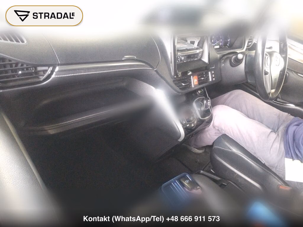 TOYOTA ESQUIRE HYBRID GI, miniaturka 4
