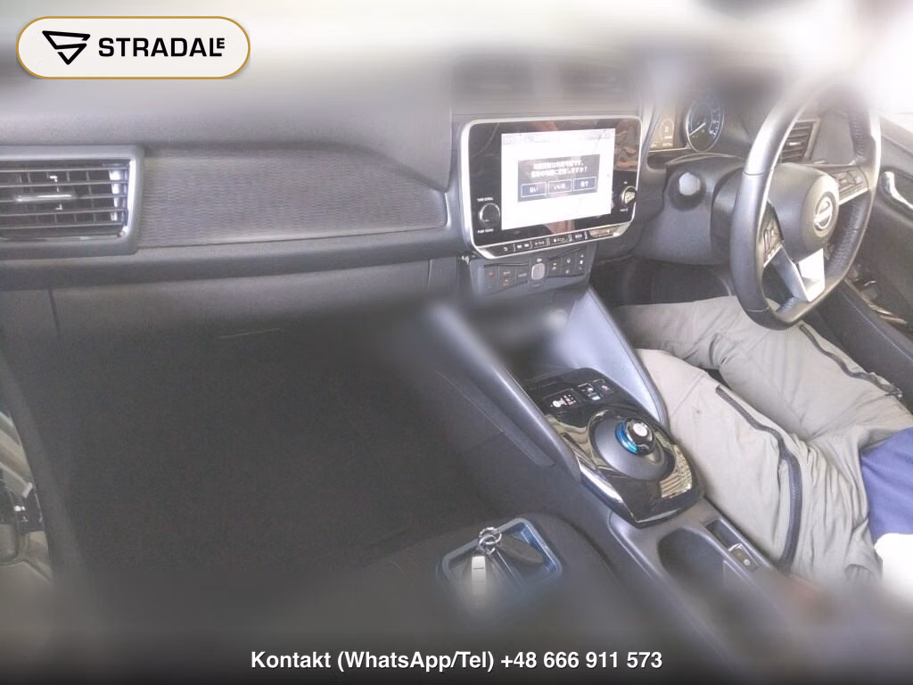 NISSAN LEAF G, miniaturka 4