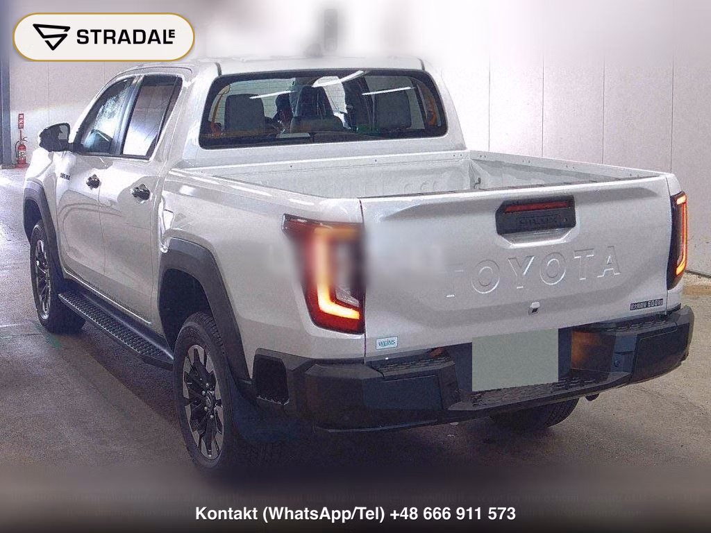 TOYOTA HILUX 4D 4WD Z, miniaturka 3