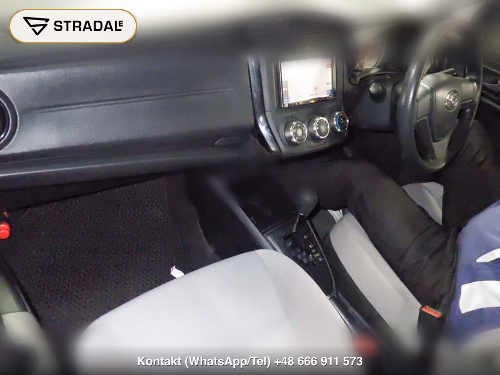 TOYOTA COROLLA AXIO 1.3X, miniaturka 4