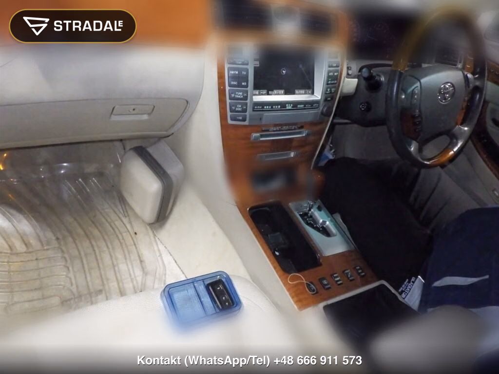 TOYOTA CROWN MAJESTA 4D C TYPE, miniaturka 4
