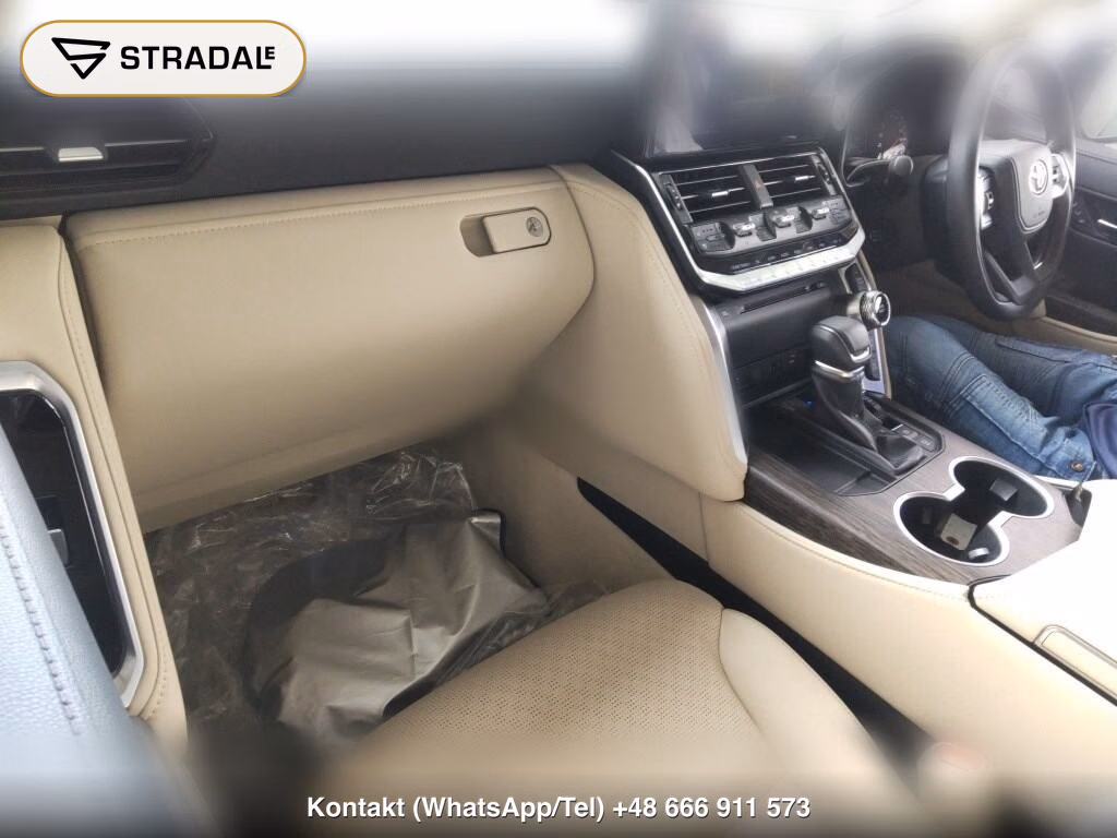 TOYOTA LAND CRUISER 4WD ZX, miniaturka 4