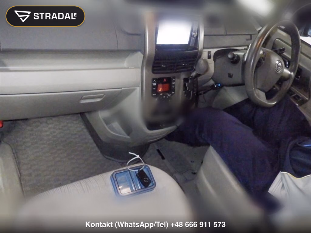 TOYOTA NOAH SI, miniaturka 4