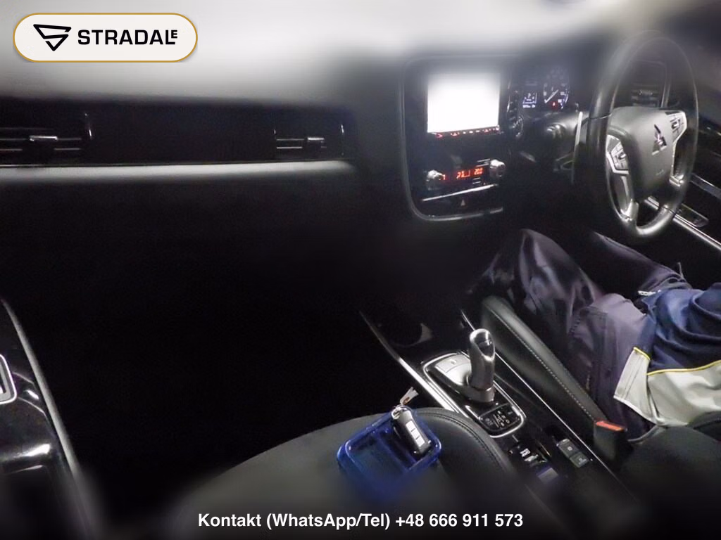 MITSUBISHI OUTLANDER PHEV 4WD G, miniaturka 4