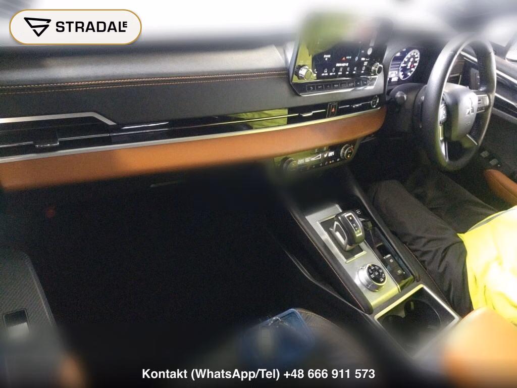MITSUBISHI OUTLANDER PHEV 4WD P, miniaturka 4