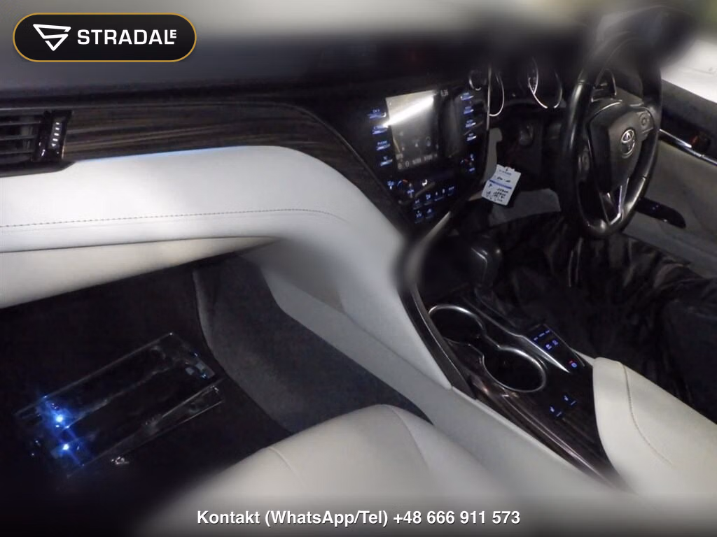 TOYOTA CAMRY 4D G LEATHER PACKAGE, miniaturka 4