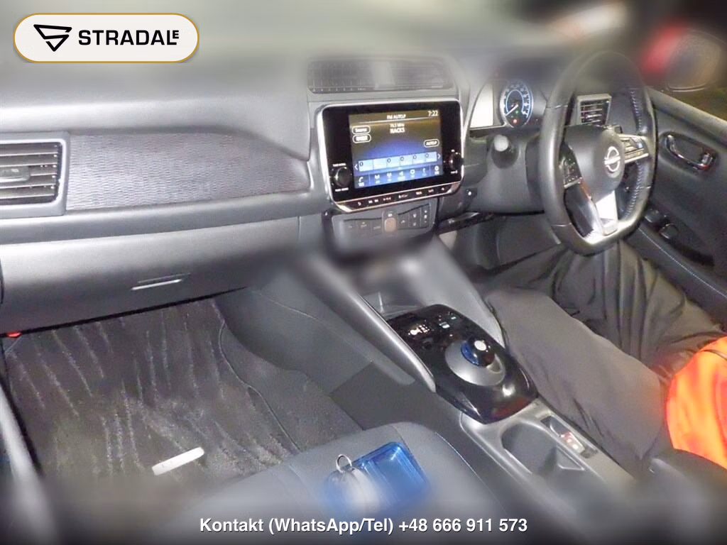 NISSAN LEAF X V SELECTION, miniaturka 4