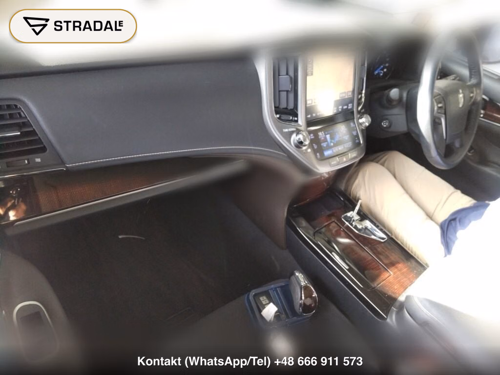 TOYOTA CROWN HYBRID ROYAL SALOON, miniaturka 4