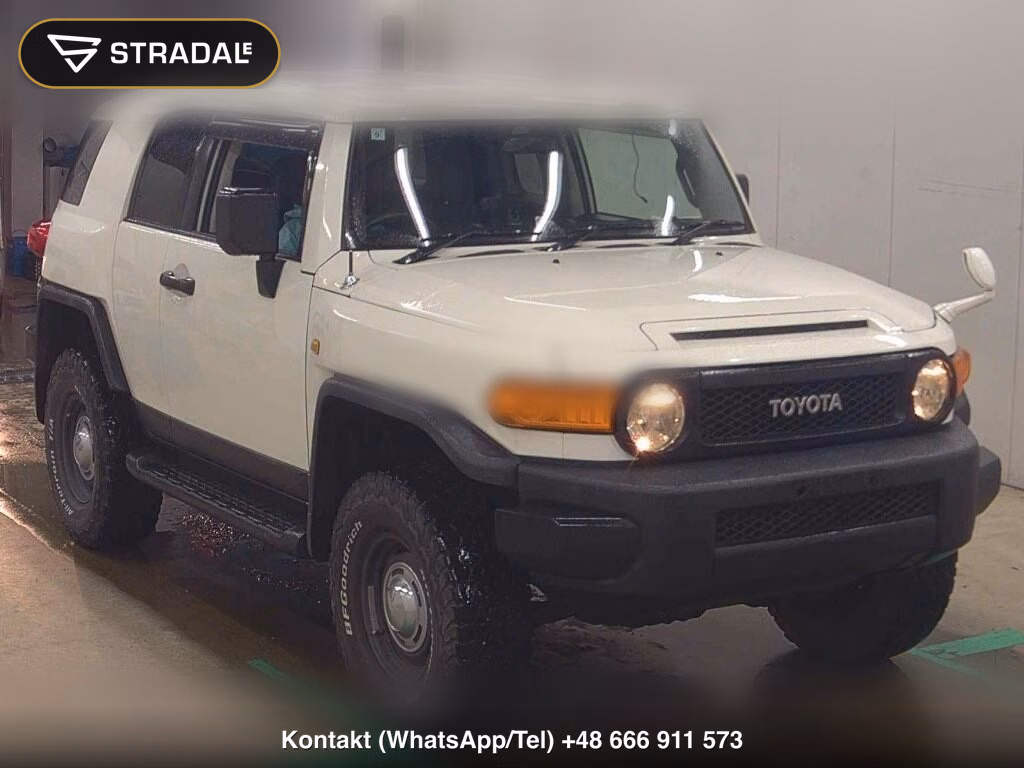 TOYOTA FJ CRUISER 4WD OFF-ROAD PACKAGE 2011, aukcja z Japonii, zdjęcie 1