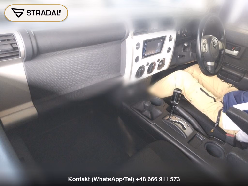 TOYOTA FJ CRUISER 4WD BASE GRADE, miniaturka 4