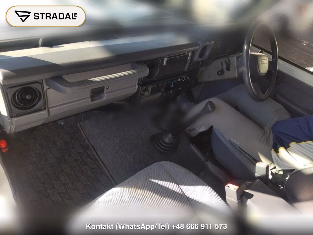 TOYOTA LAND CRUISER 70 3D 4WD LX, miniaturka 4