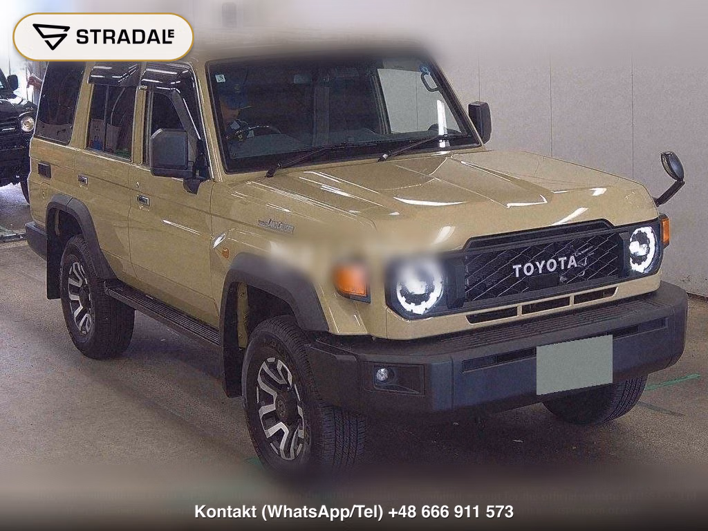 TOYOTA LAND CRUISER 70 5D 4WD AX, miniaturka 2