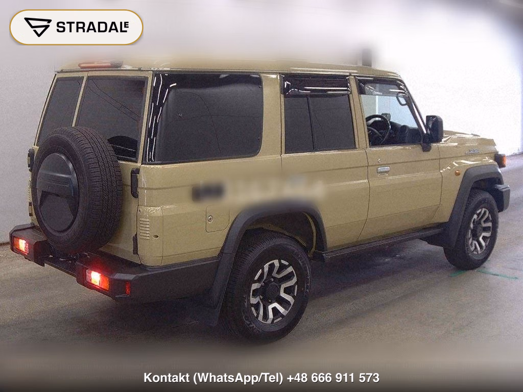TOYOTA LAND CRUISER 70 5D 4WD AX, miniaturka 6