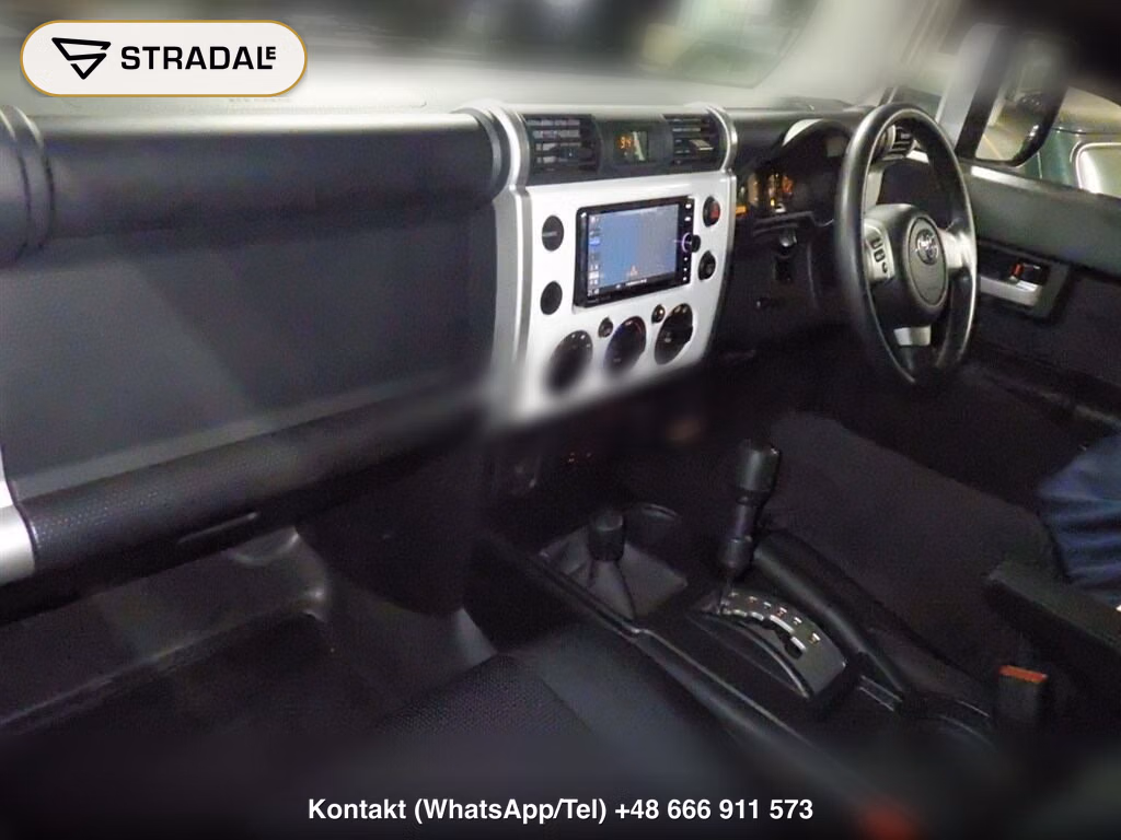 TOYOTA FJ CRUISER 4WD, miniaturka 4