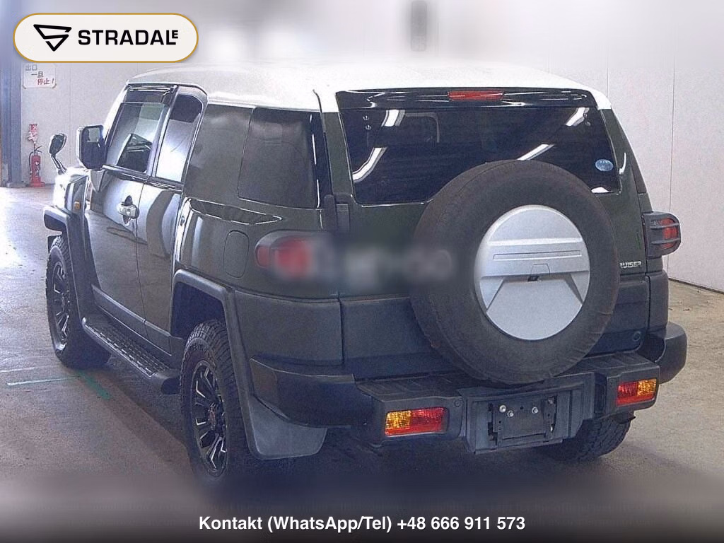TOYOTA FJ CRUISER 4WD, miniaturka 3