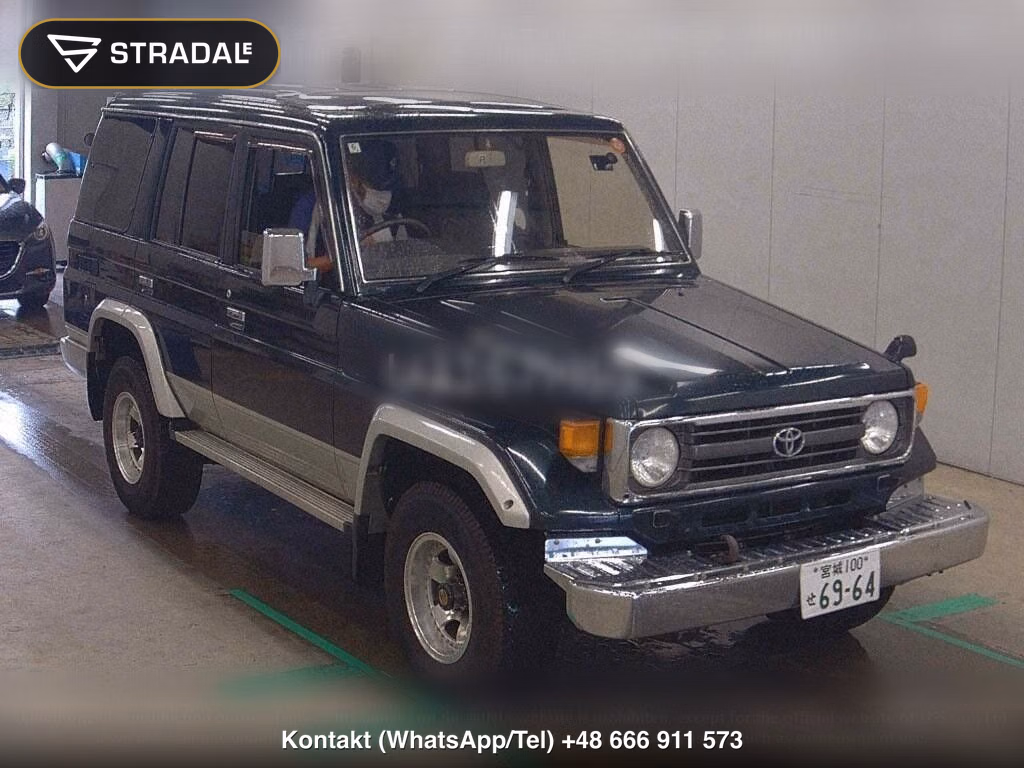 TOYOTA LAND CRUISER 70 5D 4WD, miniaturka 2