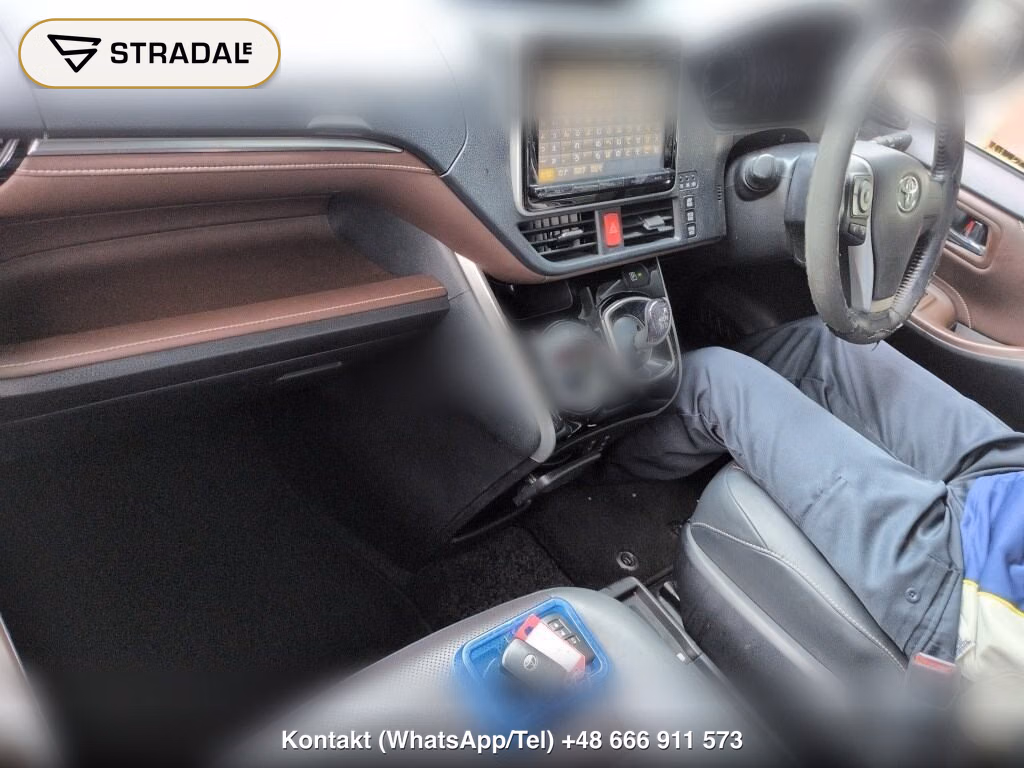 TOYOTA ESQUIRE HYBRID GI, miniaturka 4