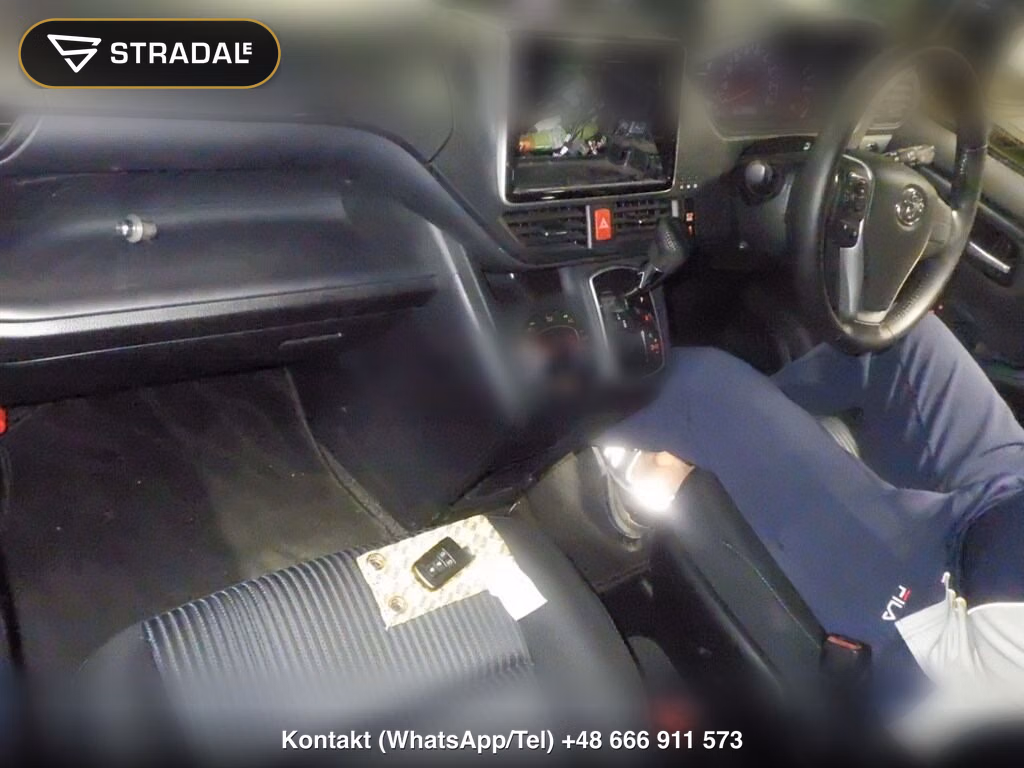 TOYOTA NOAH SI, miniaturka 4