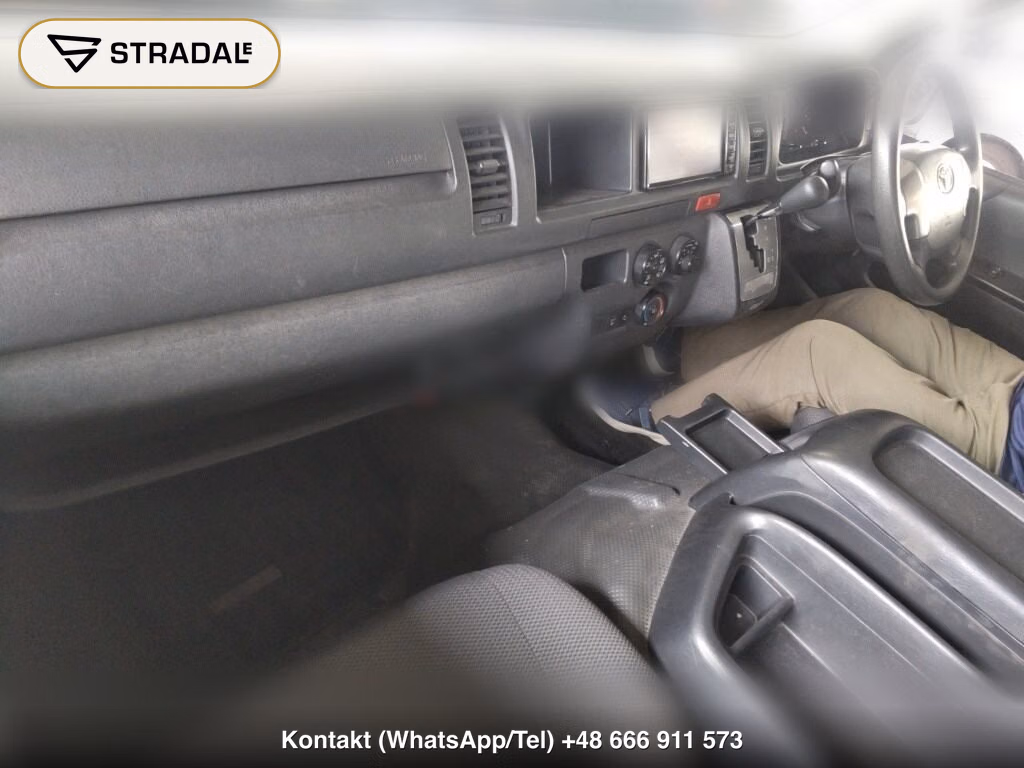 TOYOTA HIACE WAGON 4D 4WD DX, miniaturka 4