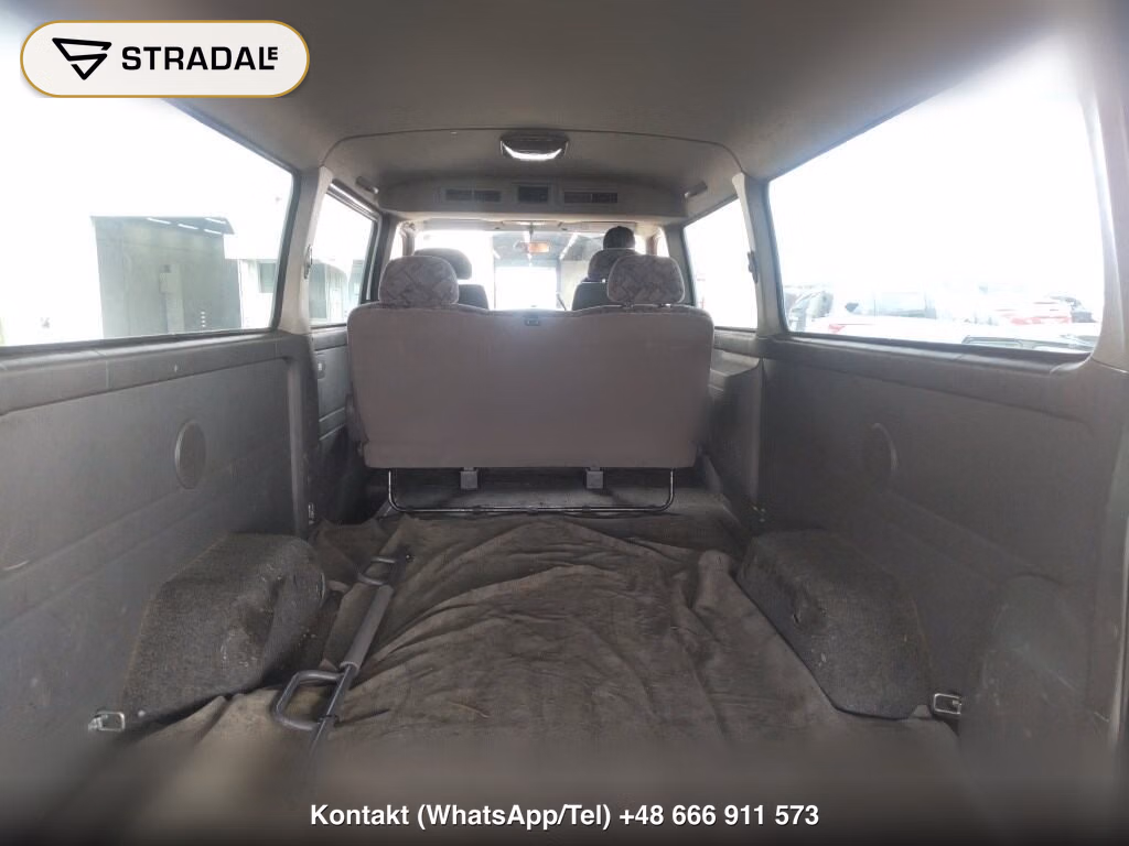 NISSAN CARAVAN 4D, miniaturka 7