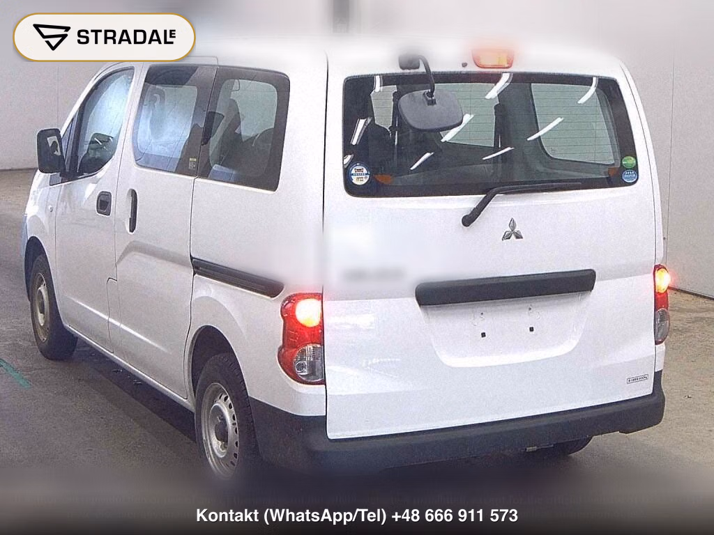 MITSUBISHI DELICA VAN 5D DX, miniaturka 3