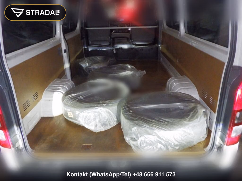 TOYOTA HIACE VAN 4D DX, miniaturka 7