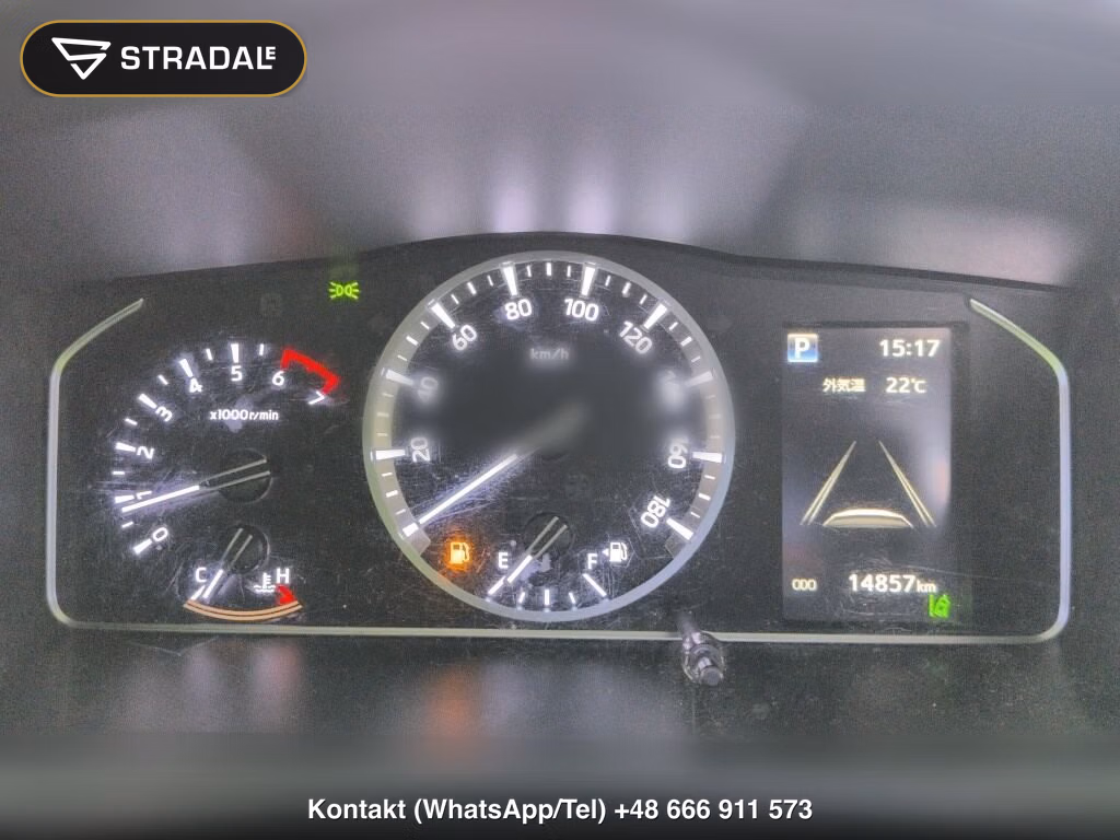 TOYOTA HIACE VAN 4D DX, miniaturka 4
