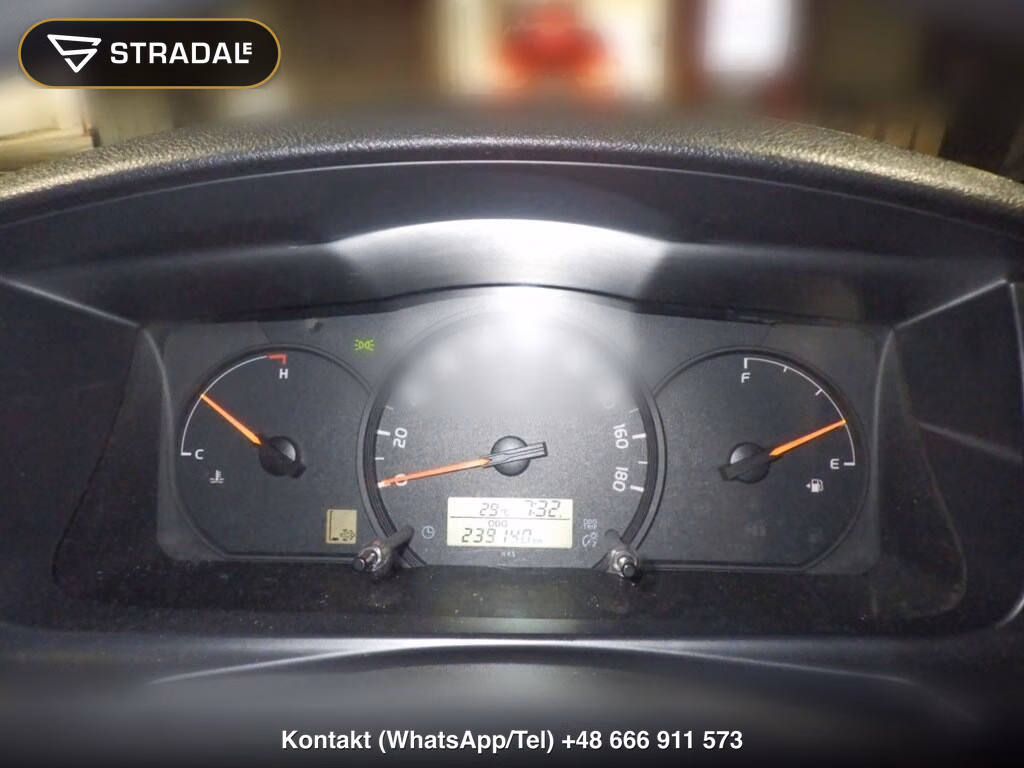 TOYOTA HIACE VAN 5D DX, miniaturka 4