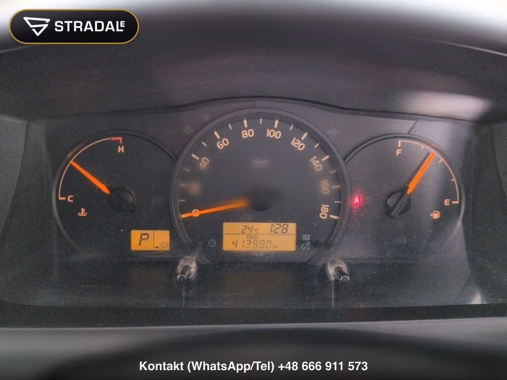 TOYOTA HIACE VAN 5D DX, miniaturka 4
