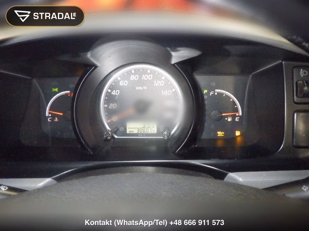 TOYOTA HIACE VAN 5D DX, miniaturka 4