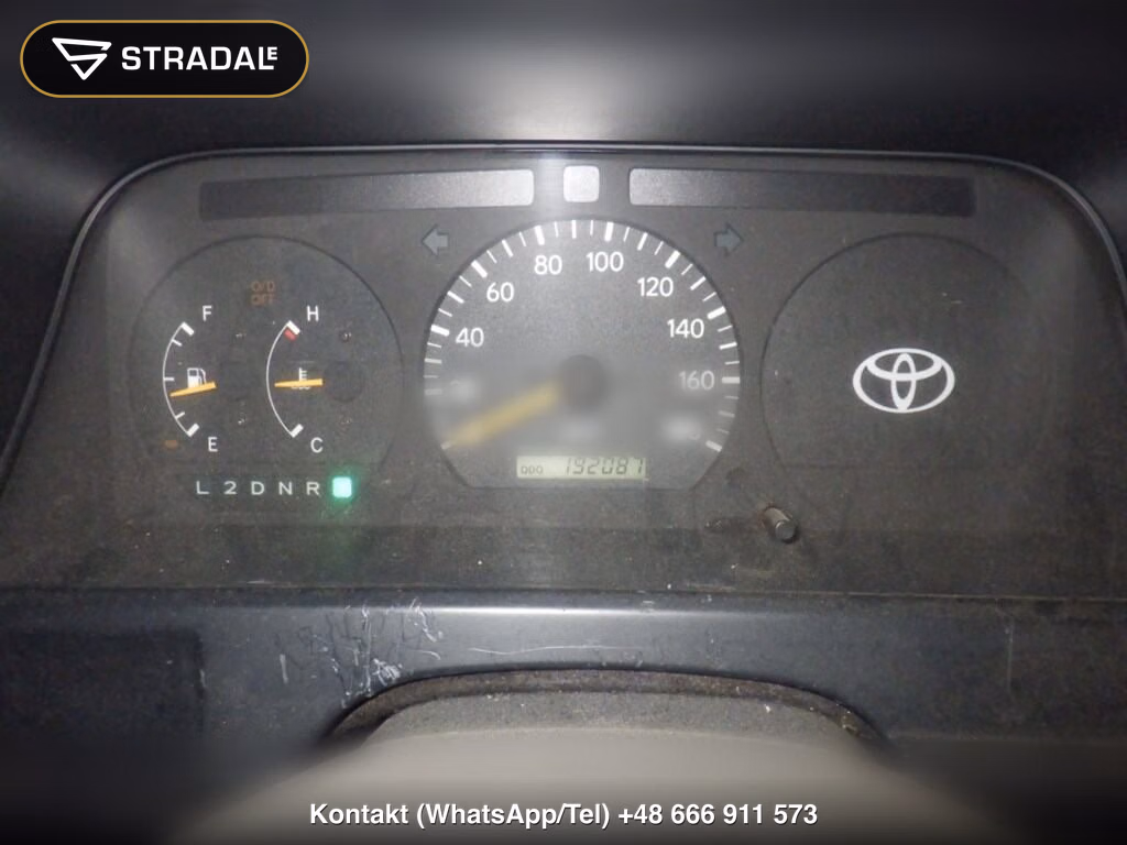 TOYOTA HIACE VAN 4D DX, miniaturka 4