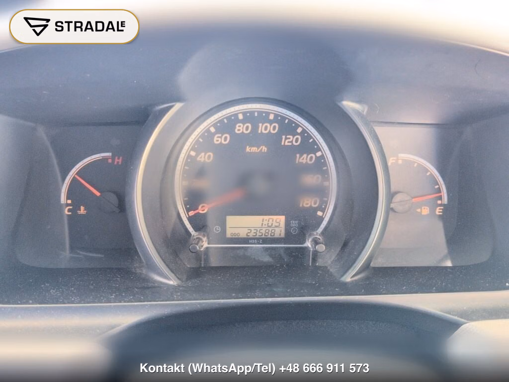 TOYOTA HIACE VAN 5D DX, miniaturka 4