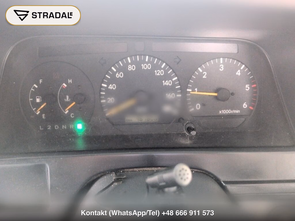 TOYOTA HIACE VAN 4D, miniaturka 4
