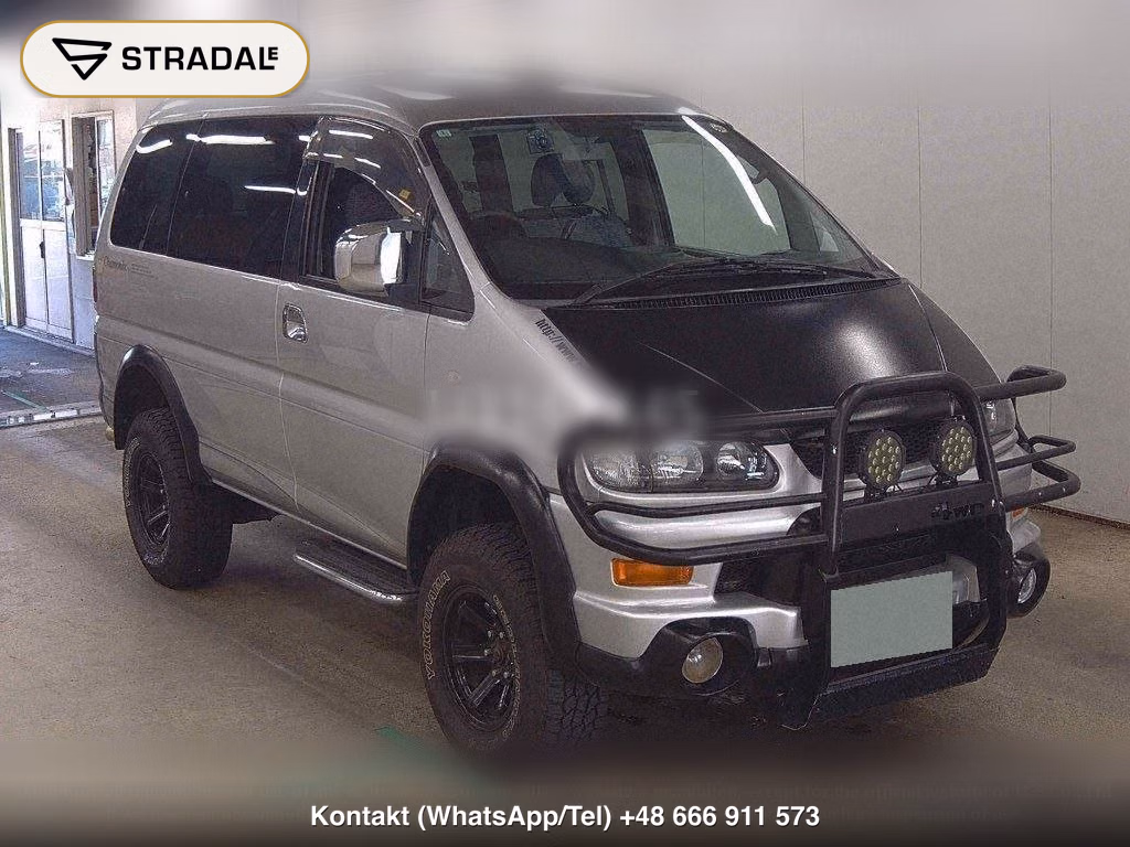 MITSUBISHI DELICA SPACE GEAR 4D 4WD CHAMONIX, miniaturka 2