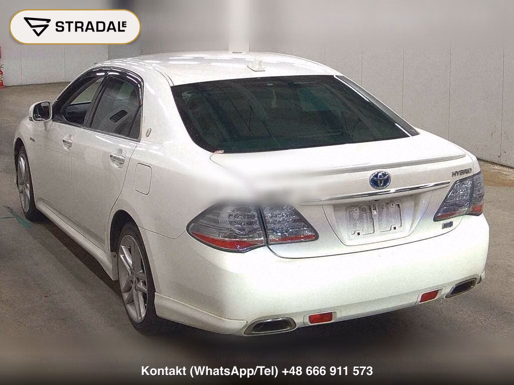 TOYOTA CROWN HYBRID, miniaturka 3