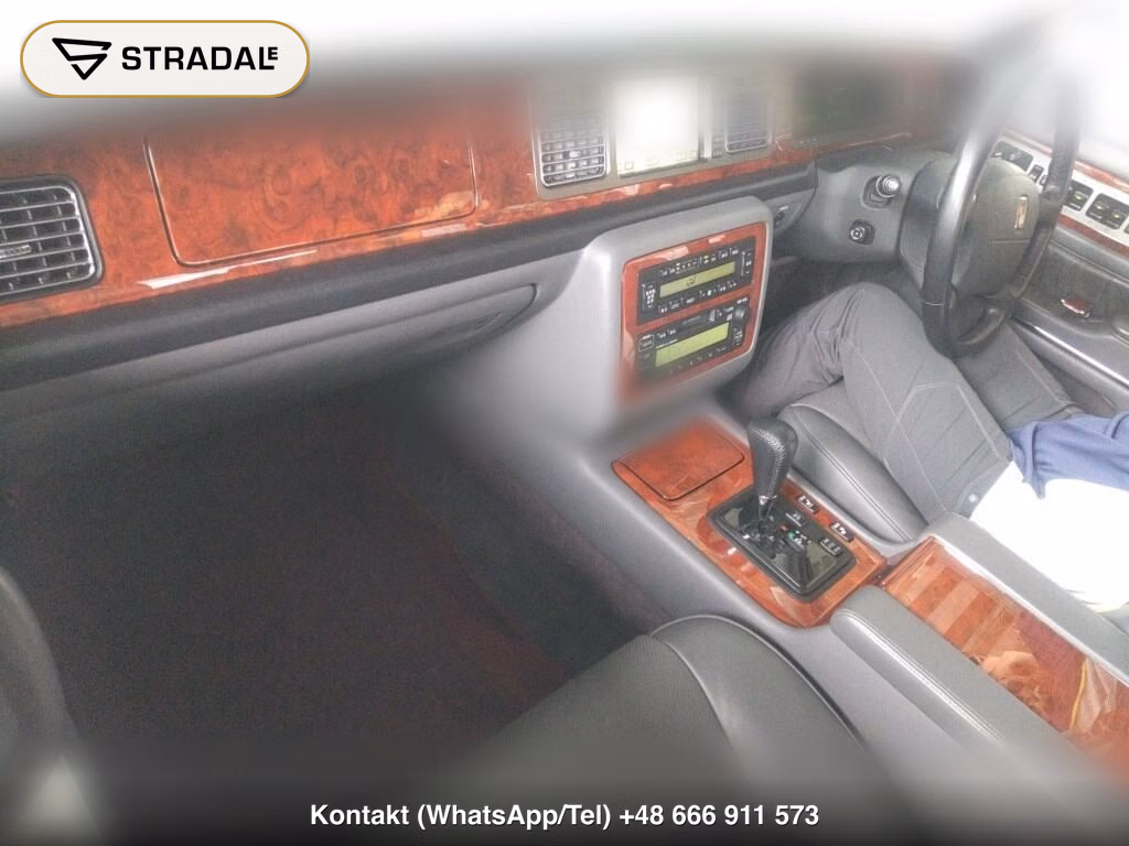 TOYOTA CENTURY 4D STANDARD VERSION, miniaturka 4