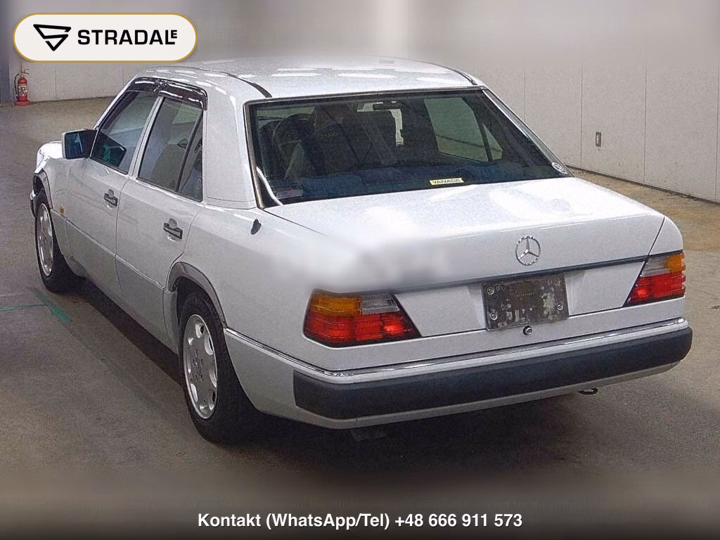 MERCEDES BENZ MEDIUM CLASS 4D 300E, miniaturka 3
