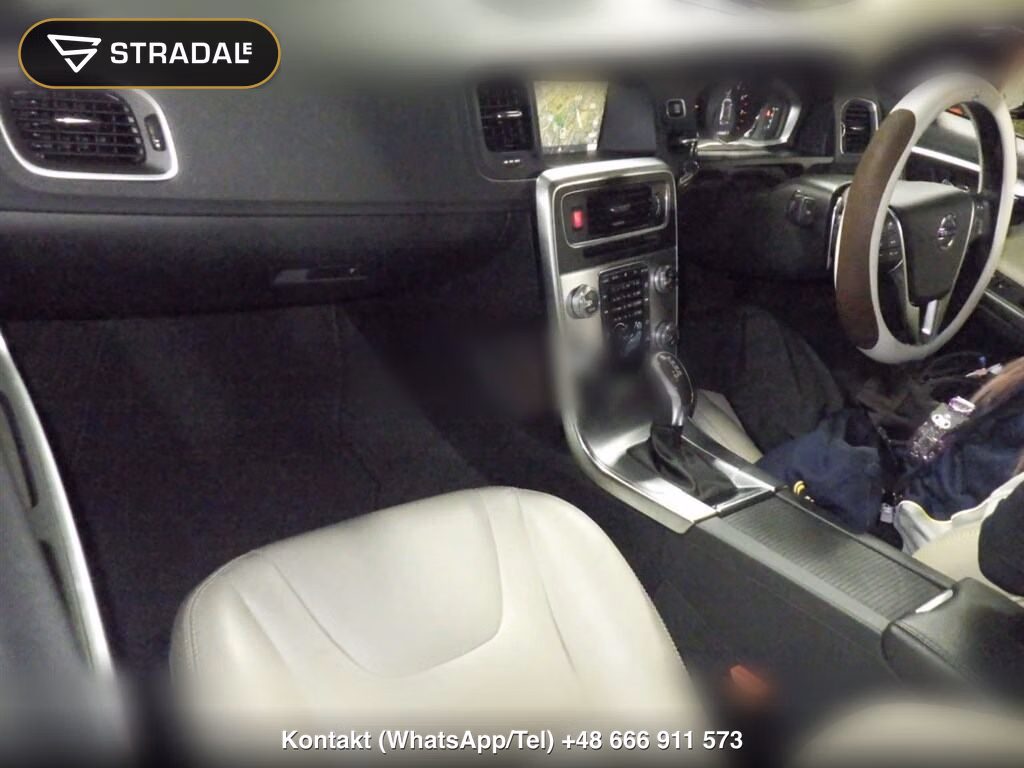 VOLVO V60 4WD CROSS COUNTRY T5 AWD SE, miniaturka 4