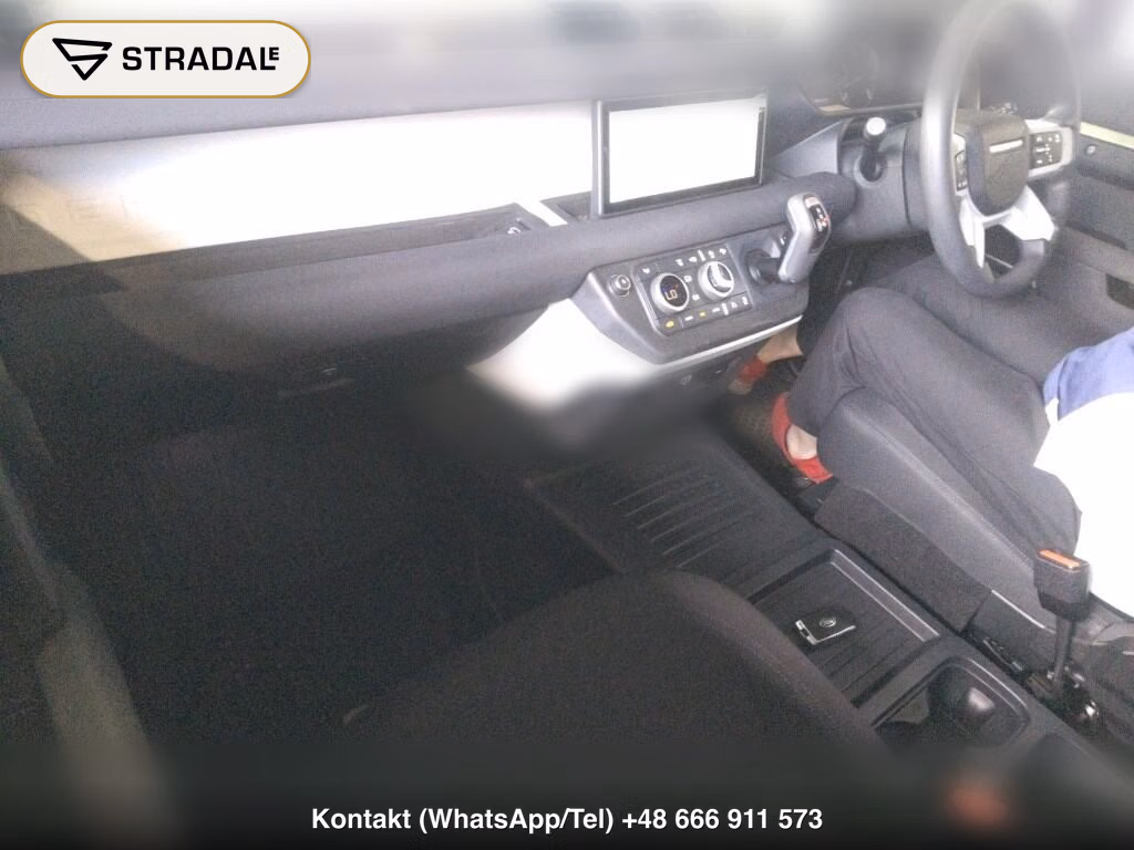 LAND ROVER DEFENDER 3D 4WD, miniaturka 4