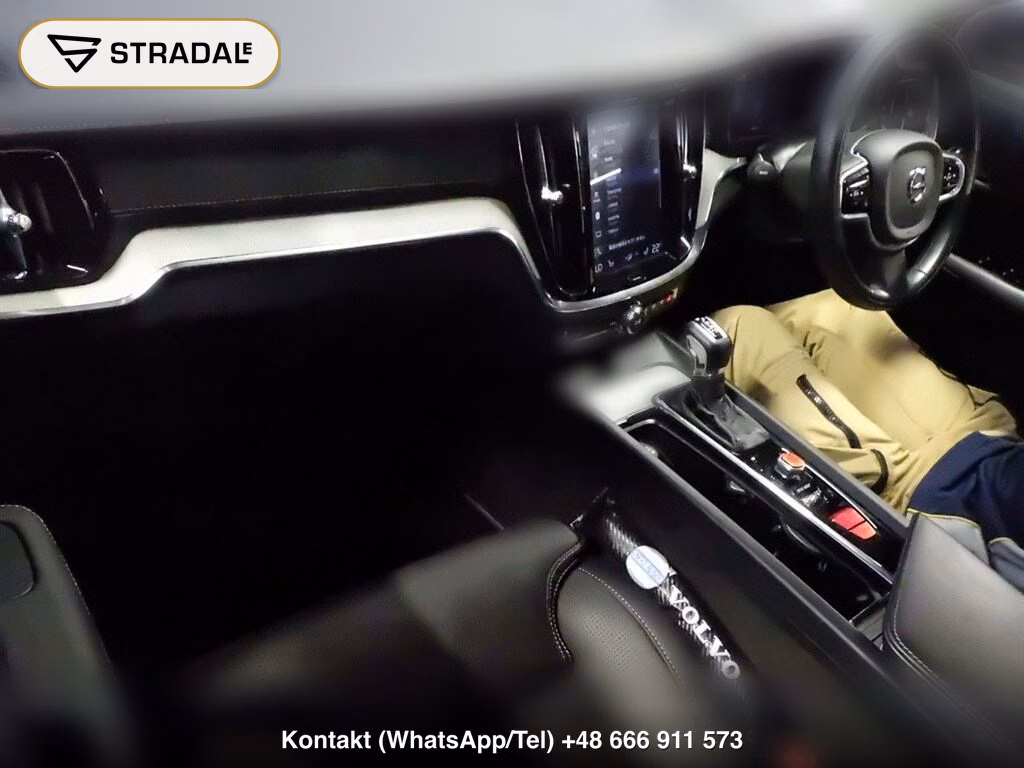 VOLVO V60 4WD CROSS COUNTRY T5 AWD PRO, miniaturka 4