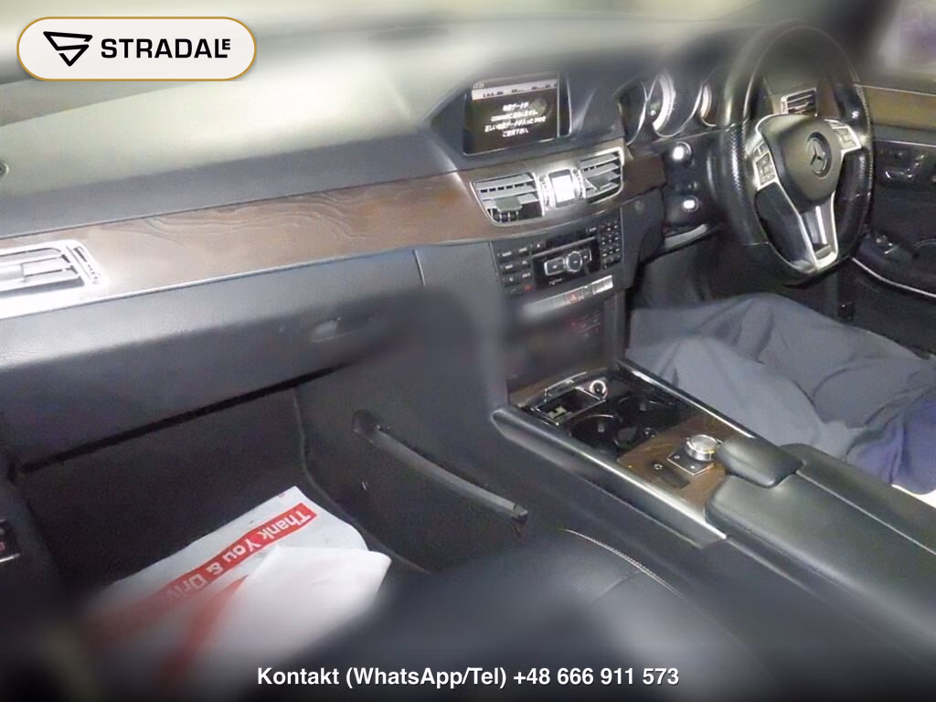 MERCEDES BENZ E-CLASS STATIONWAGON E250 STATIONWAGON AVANTGARDE, miniaturka 4