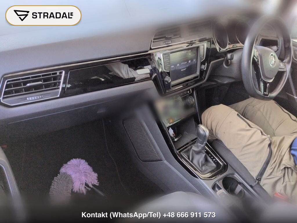 VOLKSWAGEN GOLF TOURAN TSI HIGH LINE, miniaturka 4