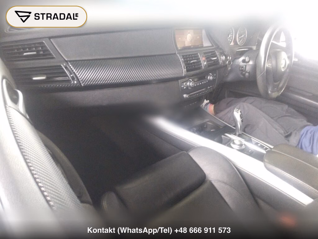 BMW X5 4WD 3.0SI, miniaturka 4