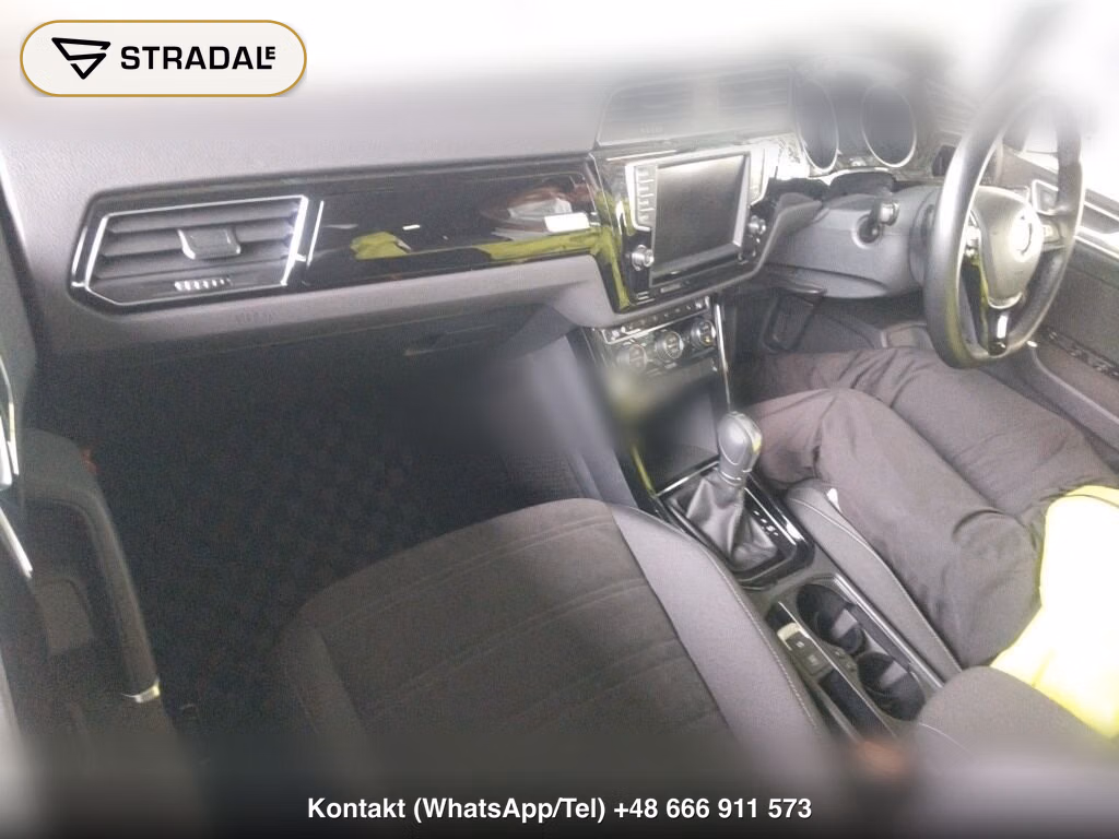 VOLKSWAGEN GOLF TOURAN TSI HIGH LINE, miniaturka 4