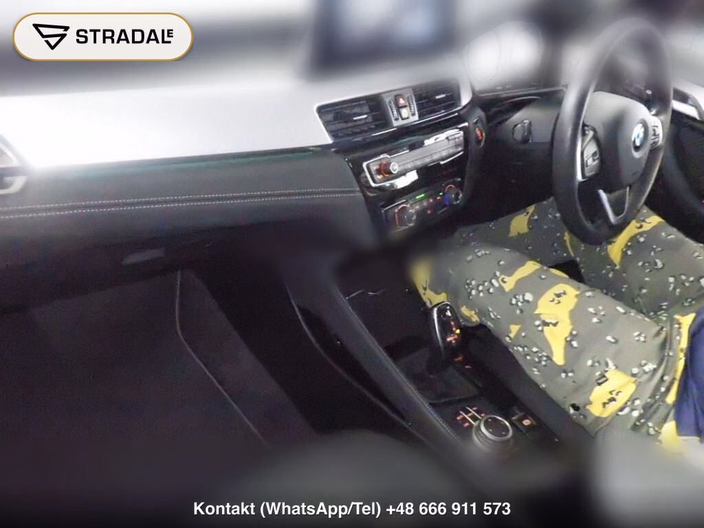 BMW X2 SDRIVE 18I, miniaturka 3
