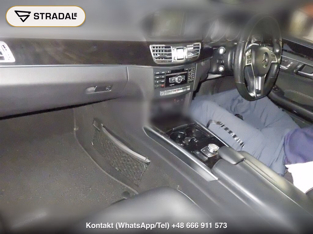MERCEDES BENZ E-CLASS STATIONWAGON E250 STATIONWAGON AVANTGARDE, miniaturka 4