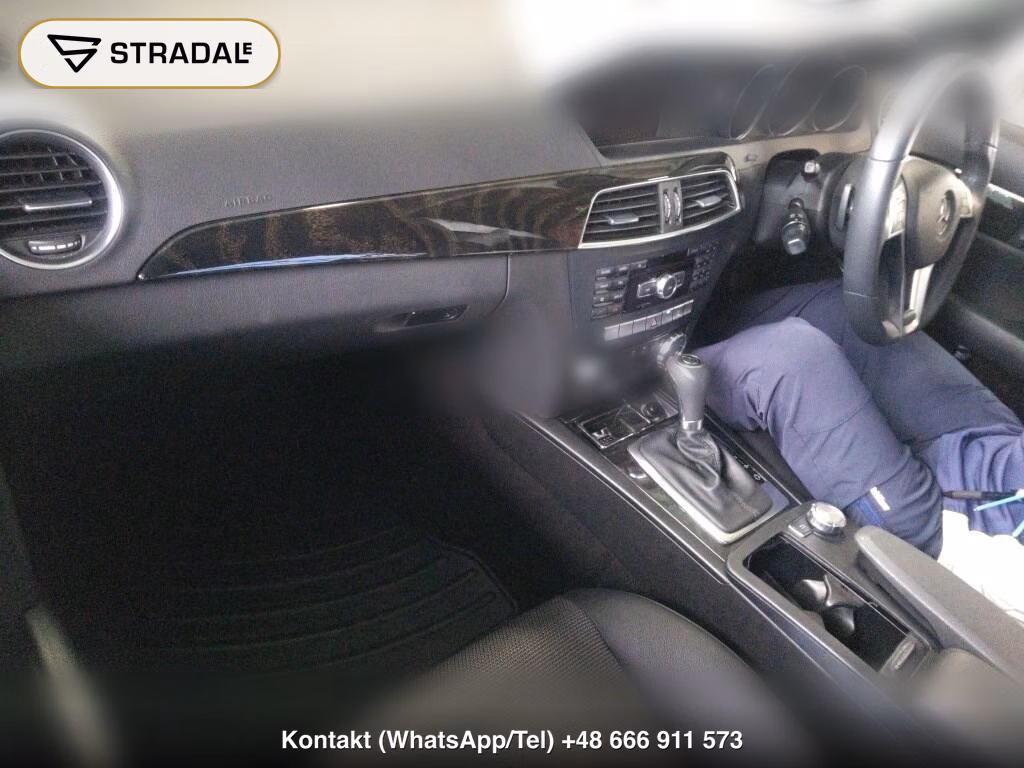 MERCEDES BENZ C-CLASS 4D C200 BLUEEFFICIENCY AVANTGARDE, miniaturka 4
