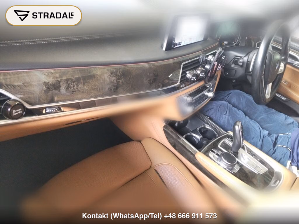 BMW 7 SERIES 740I M-SPORT, miniaturka 4