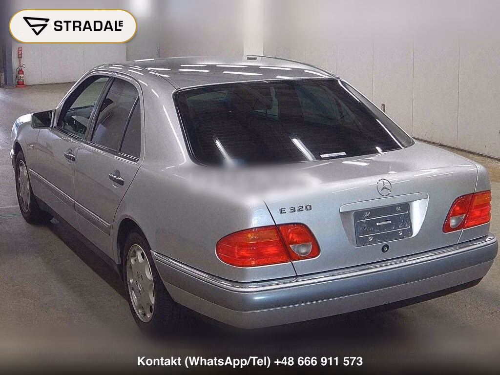 MERCEDES BENZ E-CLASS 4D E320, miniaturka 3